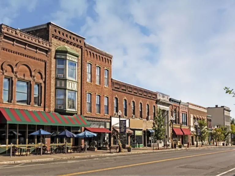 Haddon Avenue storefronts in Collingswood, New Jersey